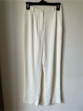 Garfield & Marks petite Women's cream Fully Lined Ribbed Pants Size 2